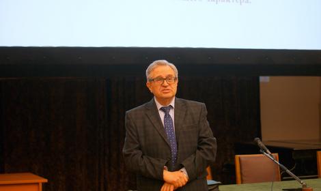 Lectures in Heterogeneous Catalysis