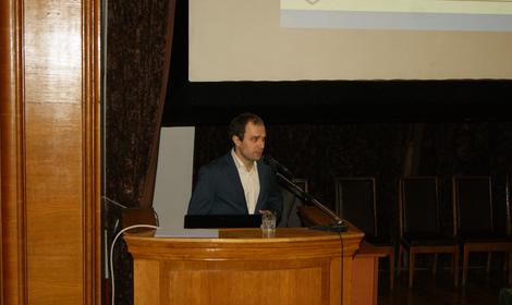 В библиотеке ИОХ РАН состоялась лекция «Catalysis by Gold»