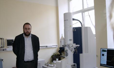 Presentation of the Transmission Electron Microscope Hitachi HT7700
