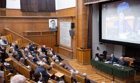 Президент РАН принял участие в заседании бюро ОХНМ РАН