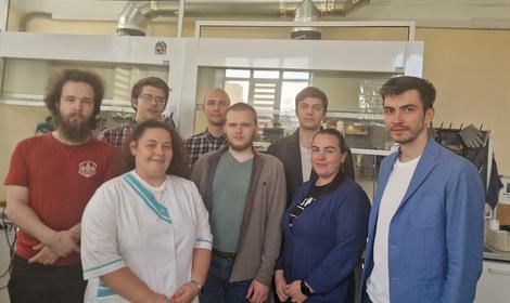 Ученые ИнФОУ прошли стажировку в ИОХ РАН для совместных исследований углеродных материалов